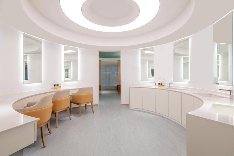 美容院破皮需要医疗资格证吗